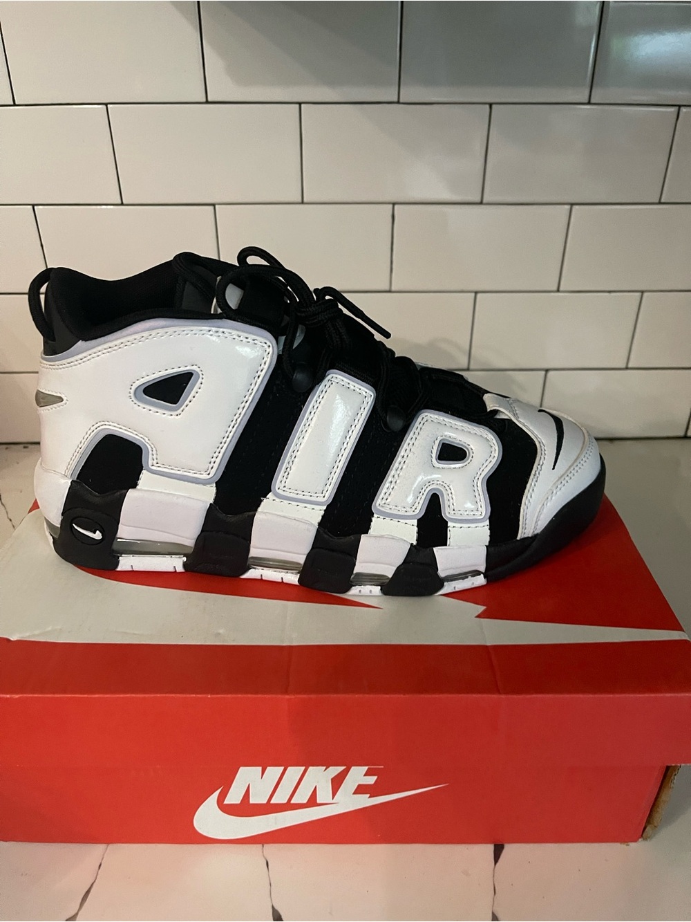 Men’s Uptempo Size 10.